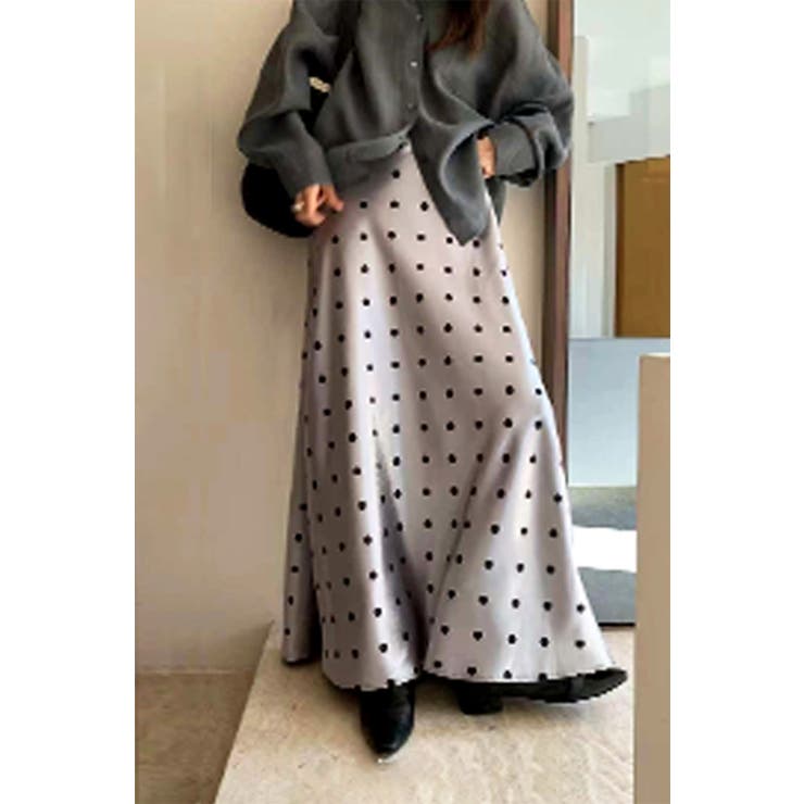 大人の魅力際立つ ドット柄サテンスカート 上品ロング丈[品番
