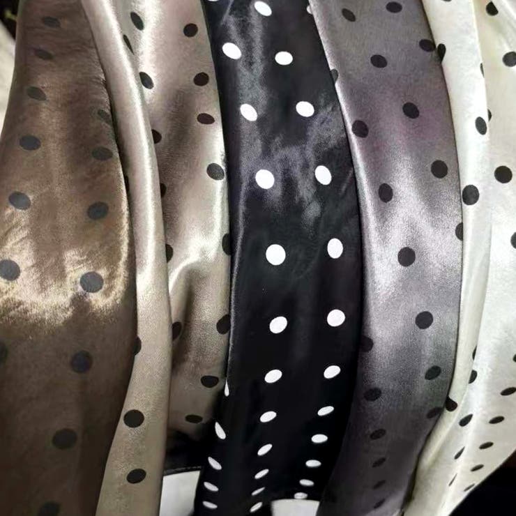 大人の魅力際立つ ドット柄サテンスカート 上品ロング丈[品番