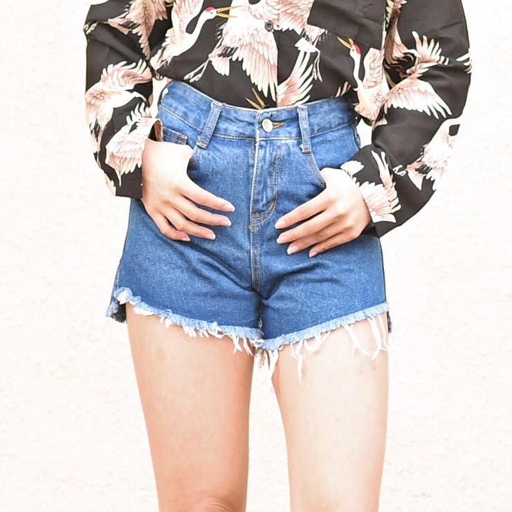 裾フリンジデニムショートパンツ ボトムス パンツ | TATHPHILLIA | 詳細画像5 