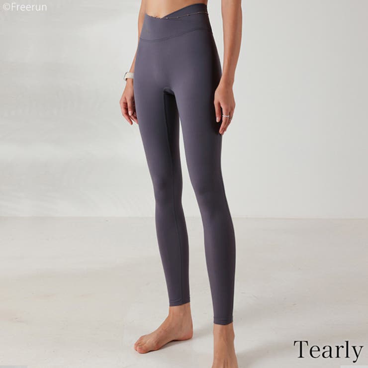 楽天市場】【SALE 40％OFF】ALO YOGA（アロ ヨガ）モトレギンス