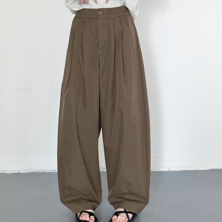 ブラウン | 「だらしなく見せず落ち感に転換」タックパンツ バルーンパンツ レディース | teddyshop