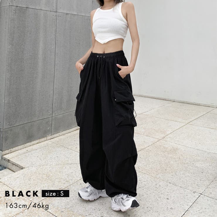 カーゴパンツレディースゆったりワイドルーズズボンボトムスおしゃれかわいい黒メンズライクシンプル無地楽動きやすい女性用春秋薄手10分丈サイドポケットスナップボタンウエストゴムドローコード調節作業着カジュアルストリート