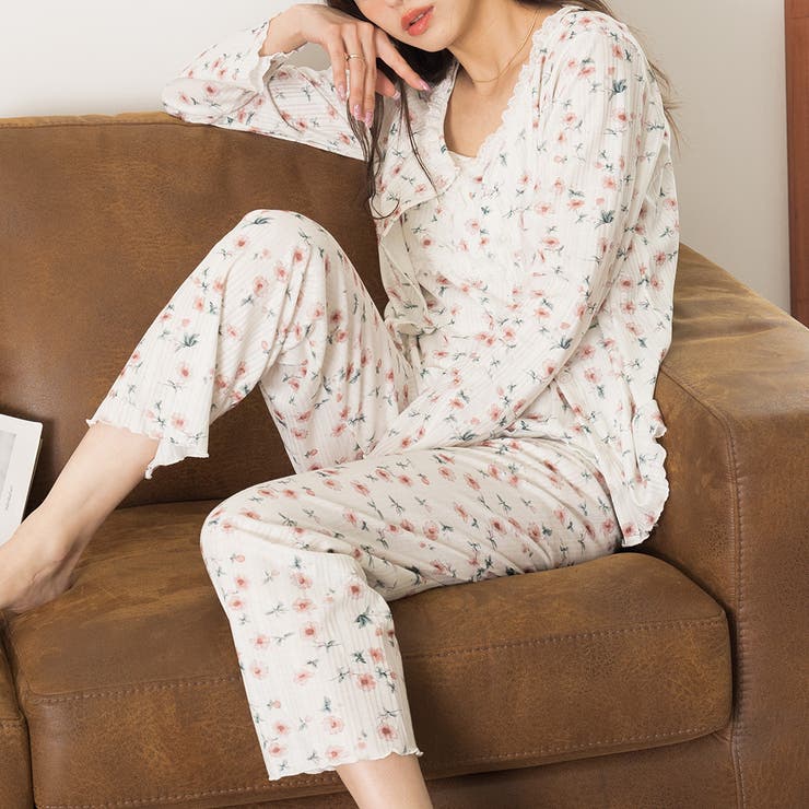 【クーポンの利用で半額以下】ルームウェアレディース春夏秋おしゃれかわいい長袖トップスキャミソールパンツ上下セット3点セット花柄襟レースゆったり薄手部屋着パジャマリラックスウェア前開きフロントボタンラインストーンパッド付き入れ替え