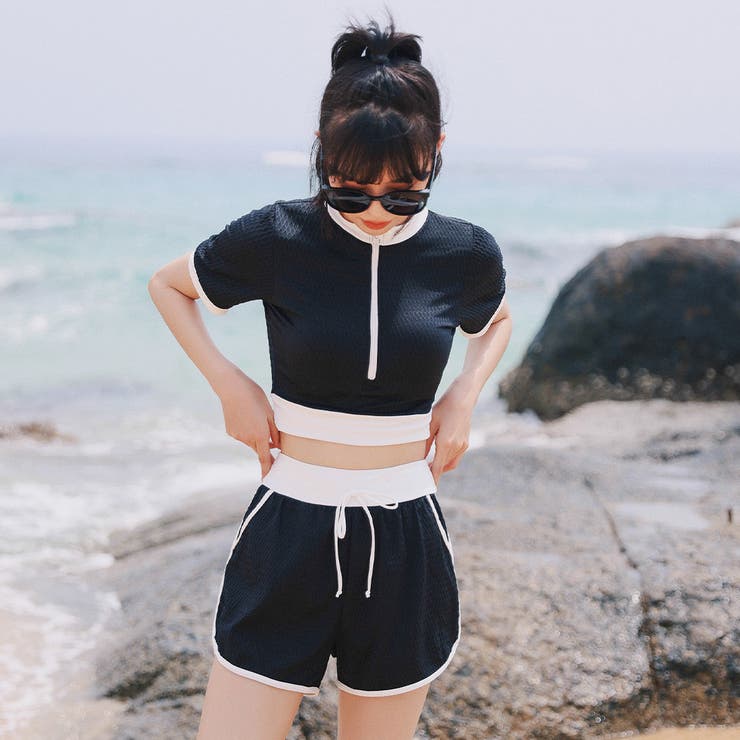 フィットネス水着レディースセパレート体型カバー水着ママ水着大きいサイズ3L4L5L6Lかわいい女性用レイヤード風ショートパンツ水泳帽ラッシュガード3点上下セット無地パッド付小胸盛れる黒ボタニカルオトナ女子ママ水着ぽっちゃり露出控えめ