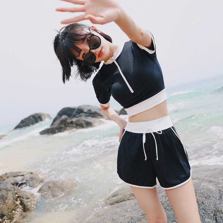 フィットネス水着レディースセパレート体型カバー水着ママ水着大きいサイズ3L4L5L6Lかわいい女性用レイヤード風ショートパンツ水泳帽ラッシュガード3点上下セット無地パッド付小胸盛れる黒ボタニカルオトナ女子ママ水着ぽっちゃり露出控えめ