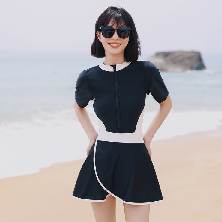 フィットネス水着レディースセパレート体型カバー水着ママ水着大きいサイズ3L4L5L6Lかわいい女性用レイヤード風ショートパンツ水泳帽ラッシュガード3点上下セット無地パッド付小胸盛れる黒ボタニカルオトナ女子ママ水着ぽっちゃり露出控えめ