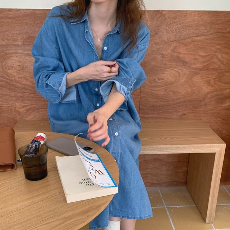 【クーポンの利用で半額以下】デニムワンピース長袖レディース春秋おしゃれゆったりシャツワンピースストレートオーバーサイズ薄手無地ベーシック羽織前開きフロントボタンレギュラーカラーセットインスリーブ袖口ボタン両サイドポケットスリット