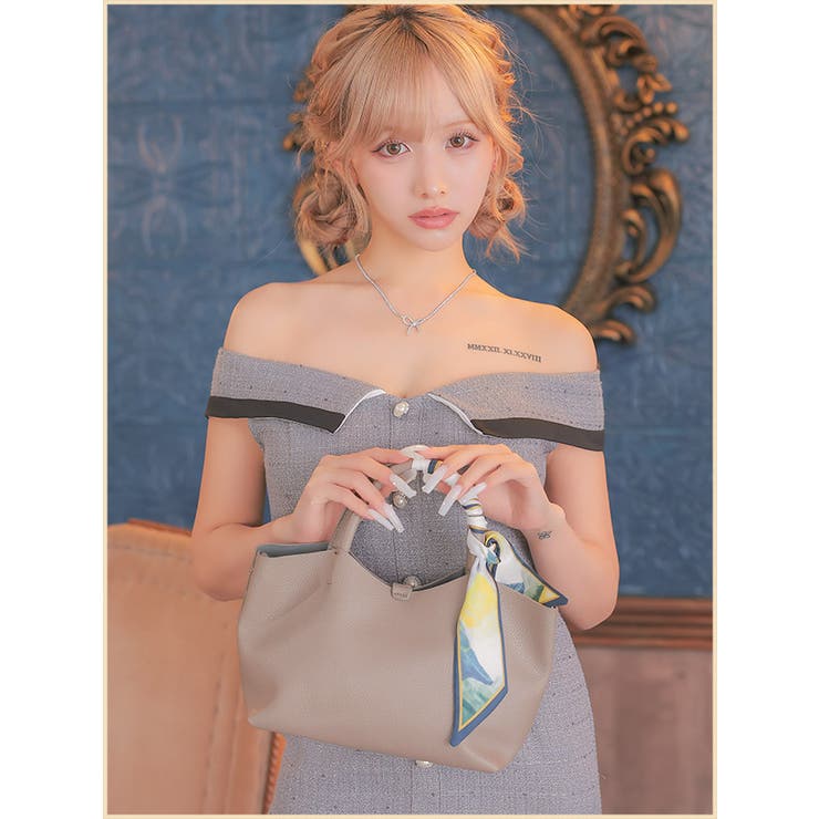 グレージュ | スカーフアクセント付き2WAYバッグ ハンドバッグ ショルダーバッグ | Tika