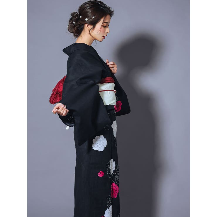 Tika 艶めく黒地に咲き誇るモダン薔薇浴衣2点セット 浴衣 | Tika | 詳細画像3 