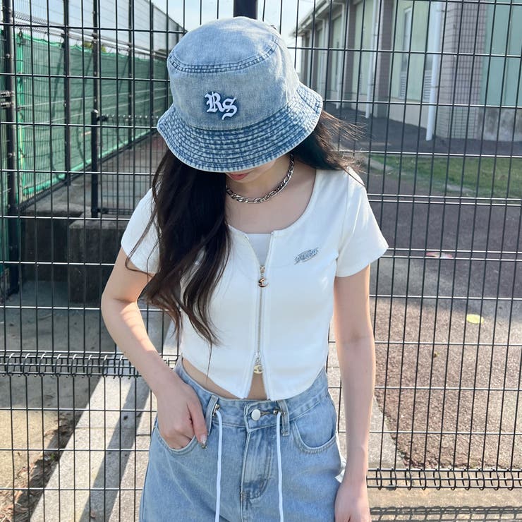 オフホワイト | WZIPロゴプレートショートトップス | non-hedge 