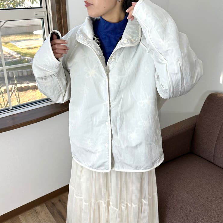 あ*ぼ様 秋冬物　【新品未使用】45R　ホワイトコットンジャケット　2つ星でサイ あ*ぼ様 秋冬物 【新品未使用】45R ホワイトコットンジャケット 2つ星