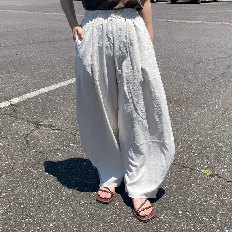 ベージュ | ナイロン風カーブパンツ | non-hedge 