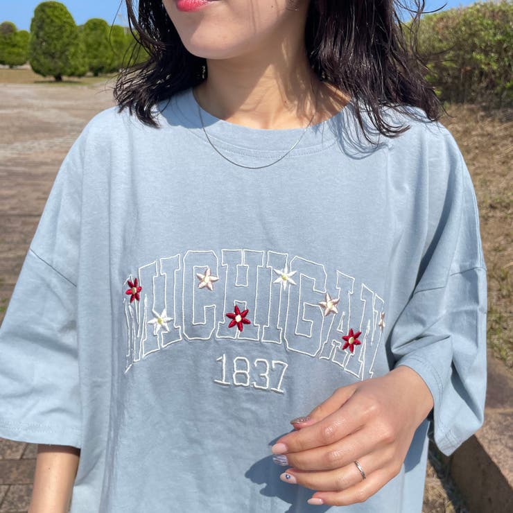 サックスブルー | カレッジロゴ花刺繍BIGTシャツ | non-hedge 