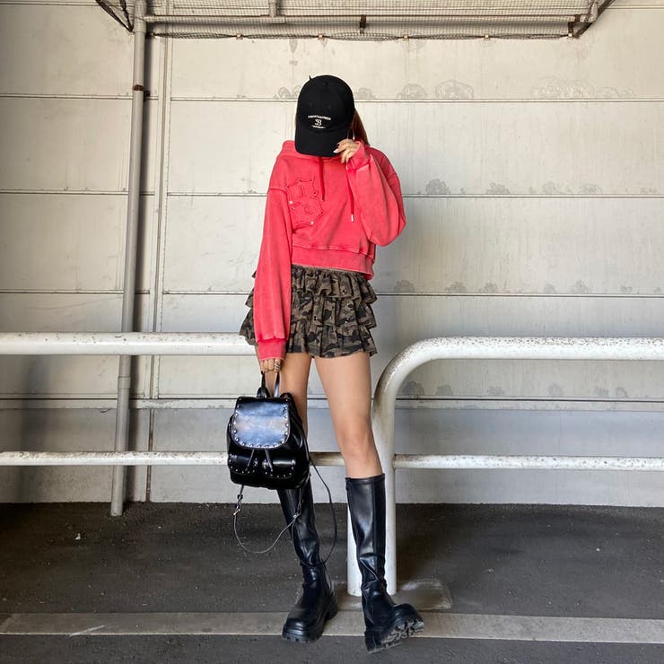 スタッズ合成皮革リュックサック | non-hedge  | 詳細画像2 