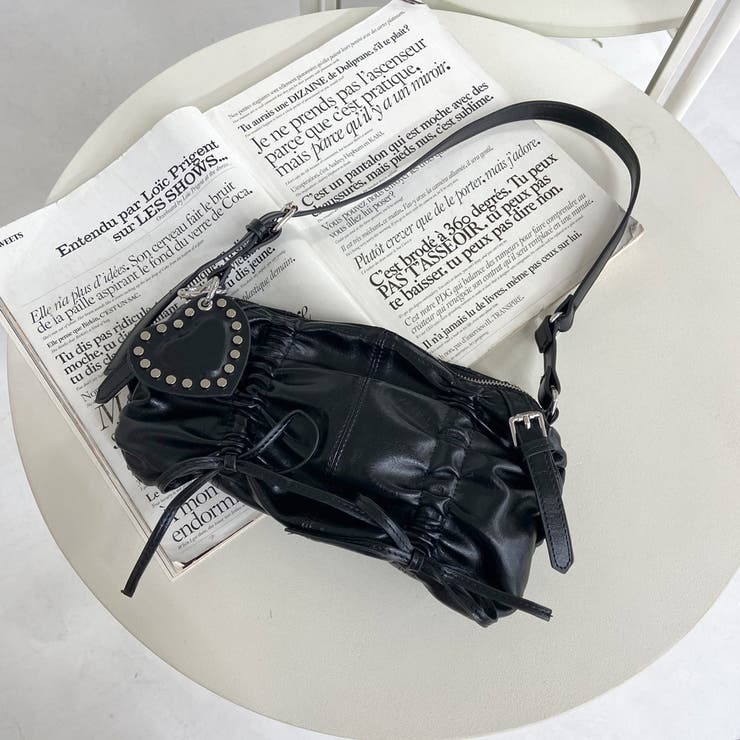 ブラック | ドロストハートチャーム付きバッグ | non-hedge 