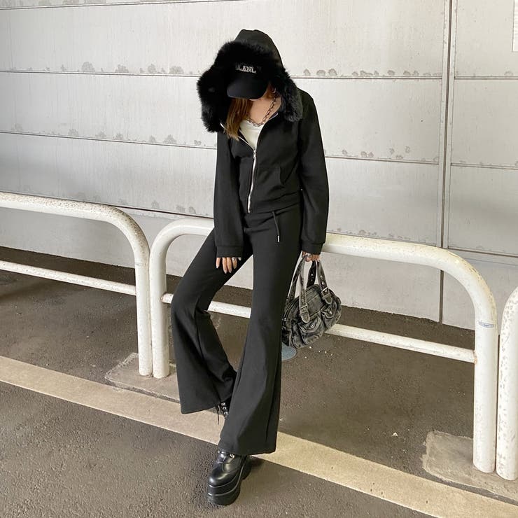 ブラック | ファーフードZIPパーカー・フレアパンツセットアップ | non-hedge 