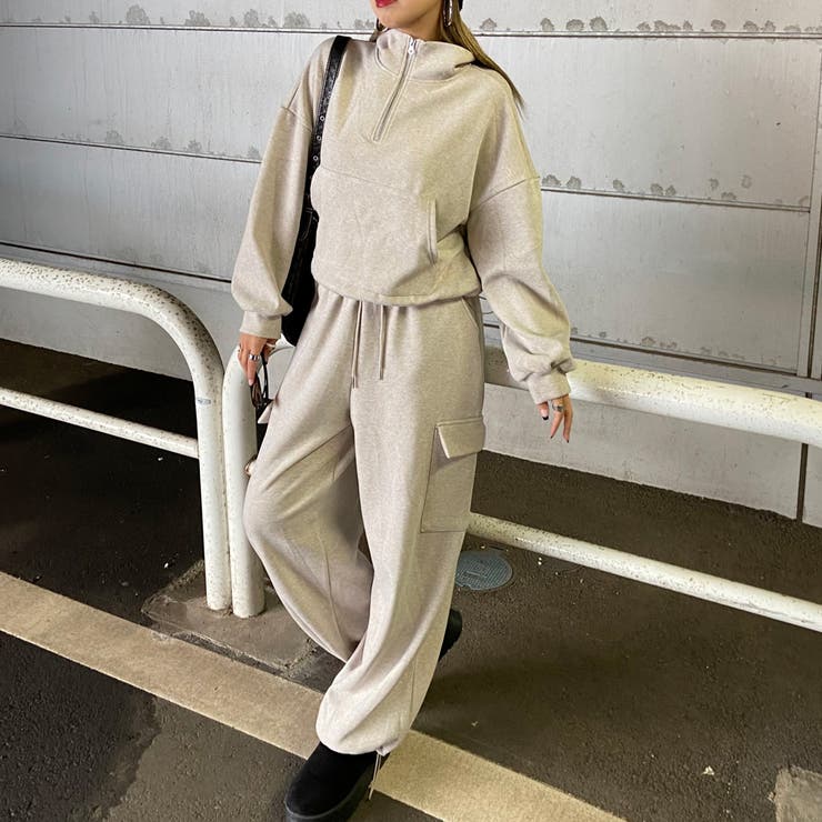 ベージュ | ZIPハイネックトップス・カーゴパンツセットアップ | non-hedge 