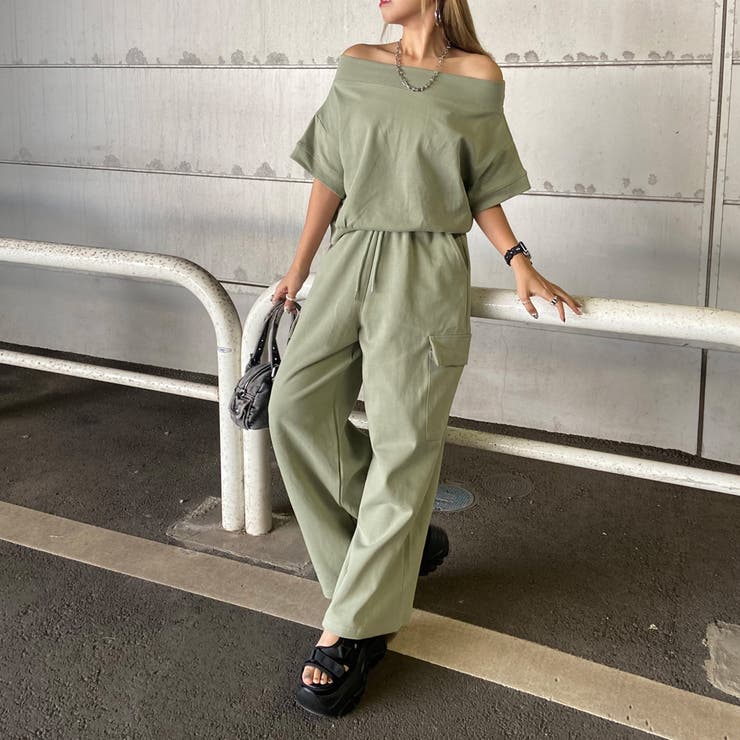 カーキ | オフショルプルオーバー・カーゴパンツセットアップ | non-hedge 