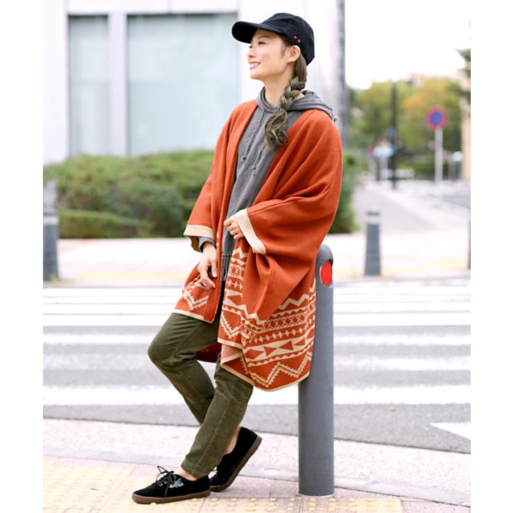 【新品未使用】WILL FULLY ジャガードニットドッキングポンチョ 新品未使用】WILL FULLY ジャガードニットドッキングポンチョ