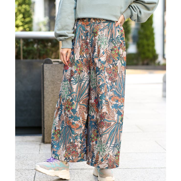 TOMOおまとめ★CIVIDINIボタニカルカットソーとオペルカパンプス TOMO様専用おまとめ☆CIVIDINIボタニカルカットソーとオペルカパンプス