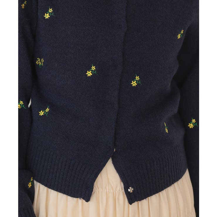 アルパカタッチフラワー刺繍カーディガン[品番：TV000016933