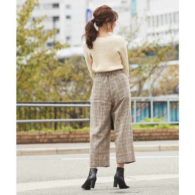 センタープレス七分丈ワイドパンツ 裾のロールアップデザインがポイント ボトムス | titivate | 詳細画像17 