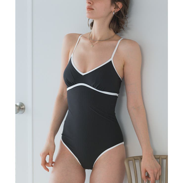 RESELVES 白のシンプルなワンピース水着 パイピングシンプルワンピース/水着【SEADRESS シードレス