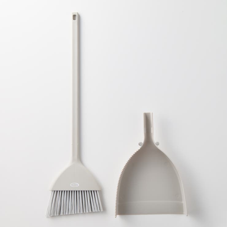 グレージュ | 【Toffy/トフィー】 マグネットほうき＆ちりとり | Toffy store