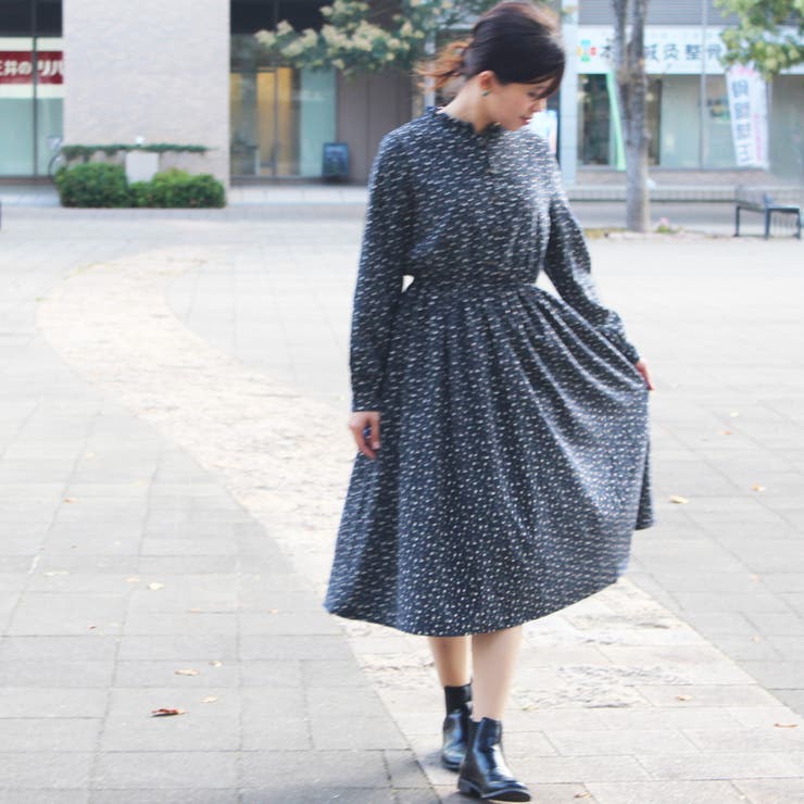 コーデュロイ小花柄ワンピース レディース 秋冬新作 品番 Thnw Tokohana トコハナ のレディースファッション通販 Shoplist ショップリスト