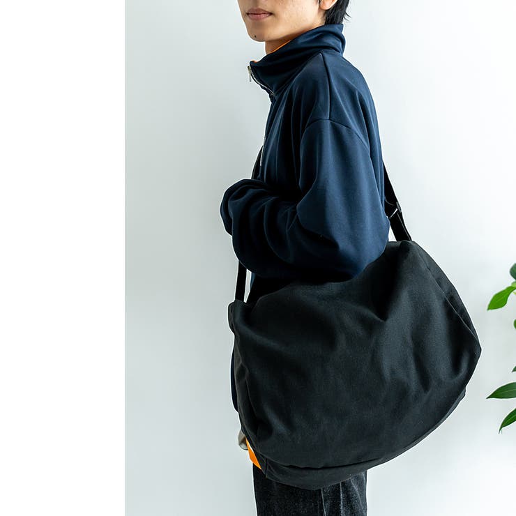 tutti レザーショルダーバッグ　深水着用似 TOPKAPI(トプカピ)のアンティーク調レザー ワンハンドル