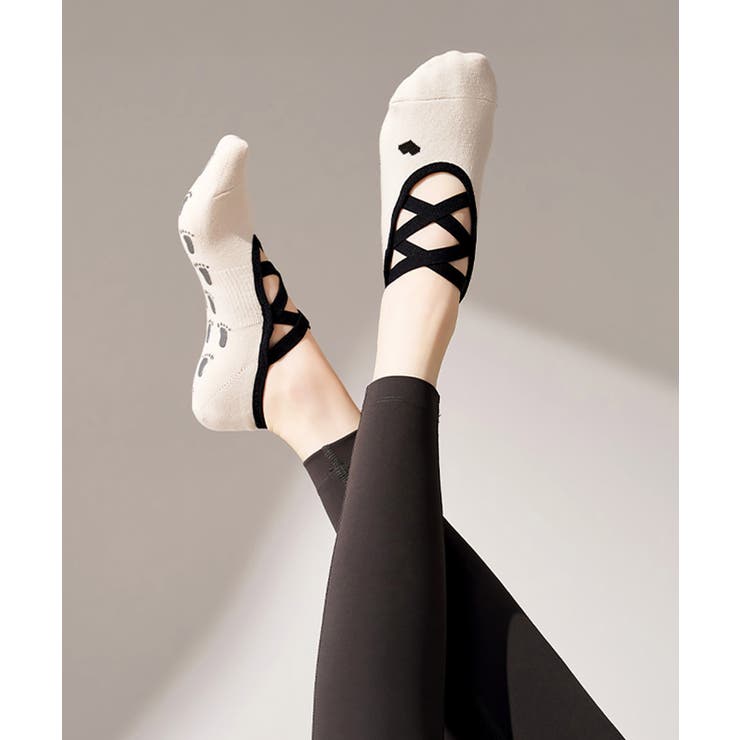 ホワイト | ヨガ ソックス 靴下 ピラティス クロスバンド | OSYAREVO