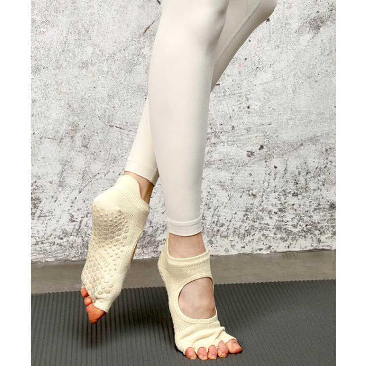 クリーム | ヨガ ソックス 靴下 5本指 ピラティス 指先あき | OSYAREVO