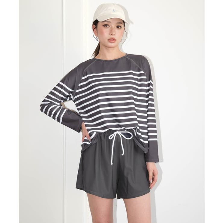 グレー×ホワイト | 体型カバー ラッシュガード セットアップ | OSYAREVO