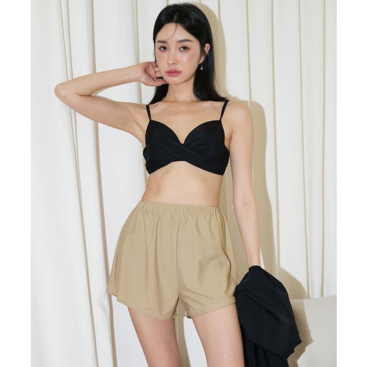 【新品・タグ付き】チャオパニック　ラッシュガード付きスイムウェア4点　アイボリー 新品・タグ付き】チャオパニック ラッシュガード付きスイム