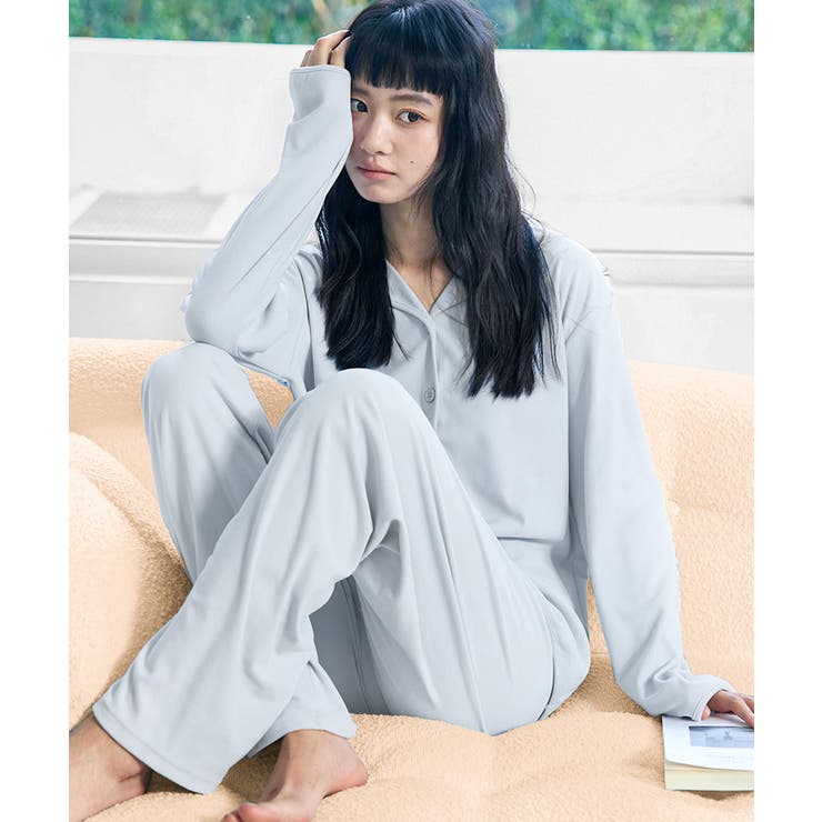 ブルー