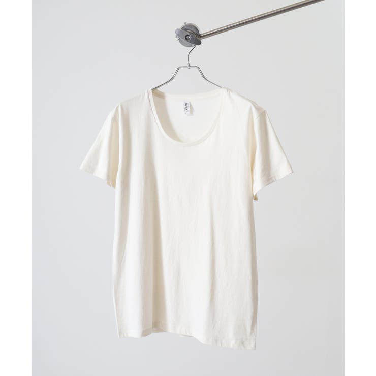 オフホワイト | TRUSS スリムフィットUネックTシャツ | TRUSS