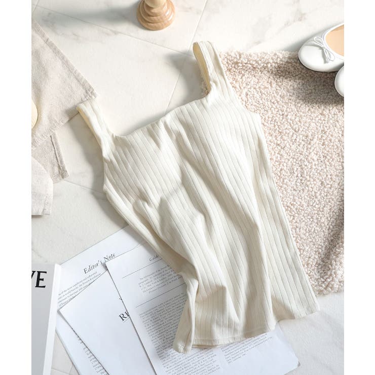 オフホワイト(小さめサイズ) | ナチュラルに盛れる！ブラトップ カップ付き タンクトップ | tu-hacci 