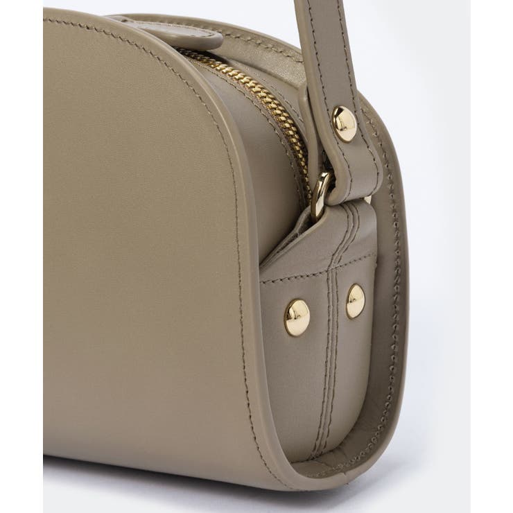 【楽天スーパーSALE★32%OFF】アーペーセーA.P.Cショルダーバッグレディースバック肩掛けレザーハーフムーンプレゼントキレカジ無地シンプル誕生日オシャレギフト革ブランドロゴミニバッグクリスマス全3色PXAWV-F61392