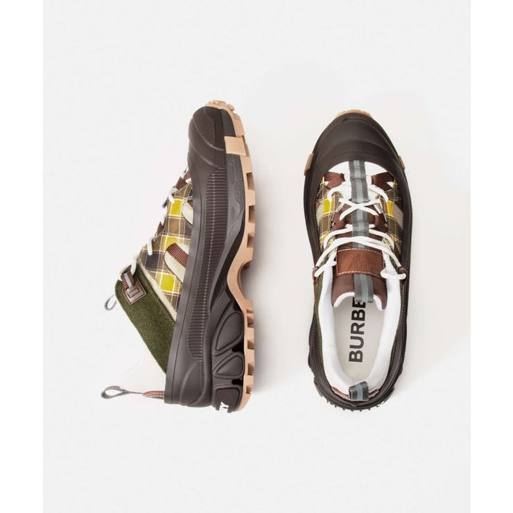 バーバリーBURBERRY8050932スニーカーメンズシューズアーサースニーカーカジュアルロートップMFARTHURMSTORYウォーキングランウェイ通勤通学ブランドおしゃれプレゼントギフトシンプル誕生日記念日贈り物A415126.5～28.5cm