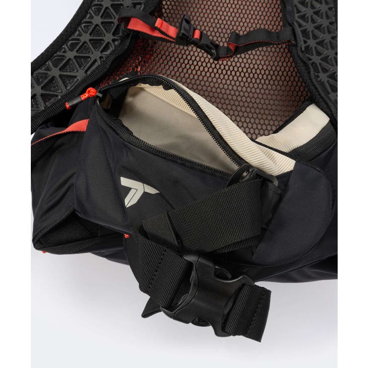 コロンビアColumbia1932591バックパックメンズレディースバッグリュックサックタイタンパスTitanPas48LBackpackお出かけカジュアル登山アウトドアハイキングキャンプ出張ギフトプレゼント記念ブラック×ベージュ48L
