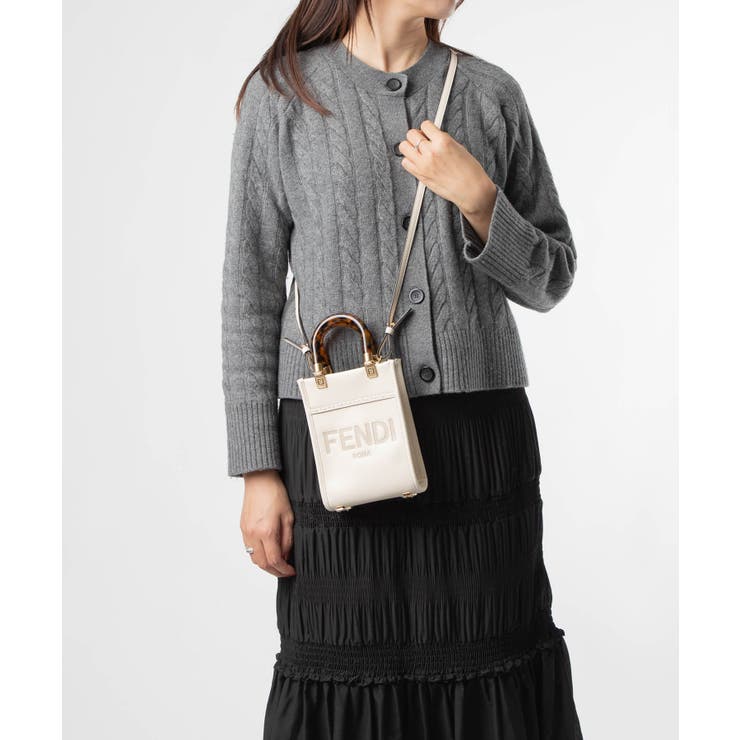 FENDI シャツ ワンピース ノースリーブ バッグ ロゴ アイボリー FENDI シャツ ワンピース ノースリーブ バッグ ロゴ アイボリー 【公式