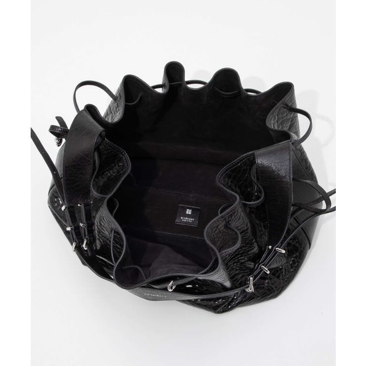 【GIVENCHY】Pumpkin ショルダーバッグ Medium Pumpkin bag in crackled leather in - ivory | Givenchy US