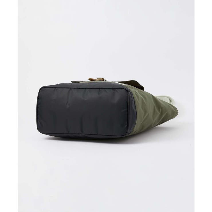 ハーシェルサプライHerschelSupply11248トートバッグRETREATTOTEメンズレディースバックシグネチャー20Lリサイクルナイロン手提げバッグシンプルプレゼントA4収納お祝い記念お出かけトートファッションギフト誕生日記念日鞄全3色