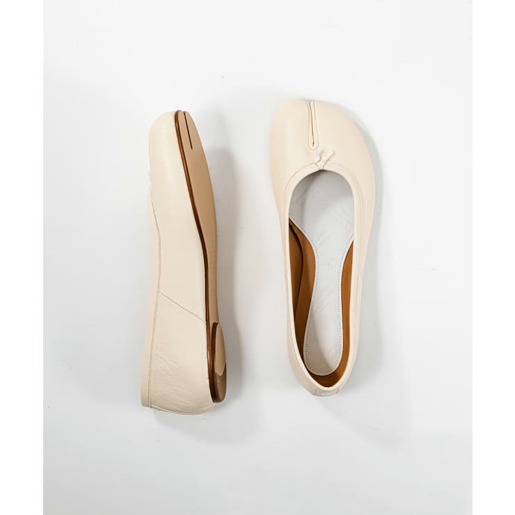 メゾンマルジェラMAISONMARGIELAS58WZ0042P3753バレエレディースシューズヴィンテージレザータビパンプス足袋フラットカジュアルバレエシューズ靴室内ブランドプレゼントギフトシンプル記念お祝いT8013T1003T4091全3色22.5～24cm