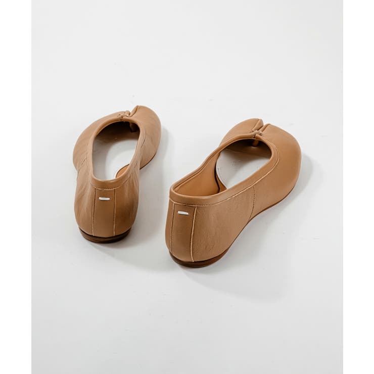 メゾンマルジェラMAISONMARGIELAS58WZ0042P3753バレエレディースシューズヴィンテージレザータビパンプス足袋フラットカジュアルバレエシューズ靴室内ブランドプレゼントギフトシンプル記念お祝いT8013T1003T4091全3色22.5～24cm