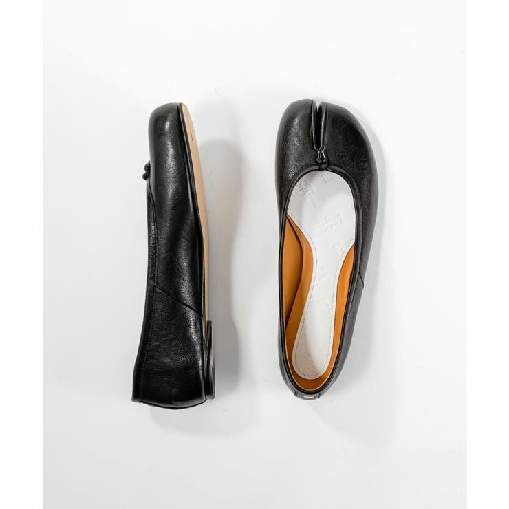 メゾンマルジェラMAISONMARGIELAS58WZ0042P3753バレエレディースシューズヴィンテージレザータビパンプス足袋フラットカジュアルバレエシューズ靴室内ブランドプレゼントギフトシンプル記念お祝いT8013T1003T4091全3色22.5～24cm