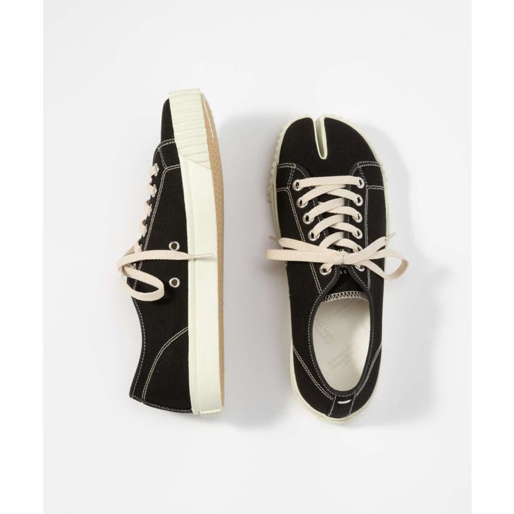 メゾンマルジェラMAISONMARGIELAS37WS0578P4291スニーカーTABISNEAKERSメンズレディースシューズ足袋タビシューズローカットナンバーロゴコットンラバーキャンバスカジュアルブランドTabi靴ブラック×ホワイトホワイト24.5～29.5cm