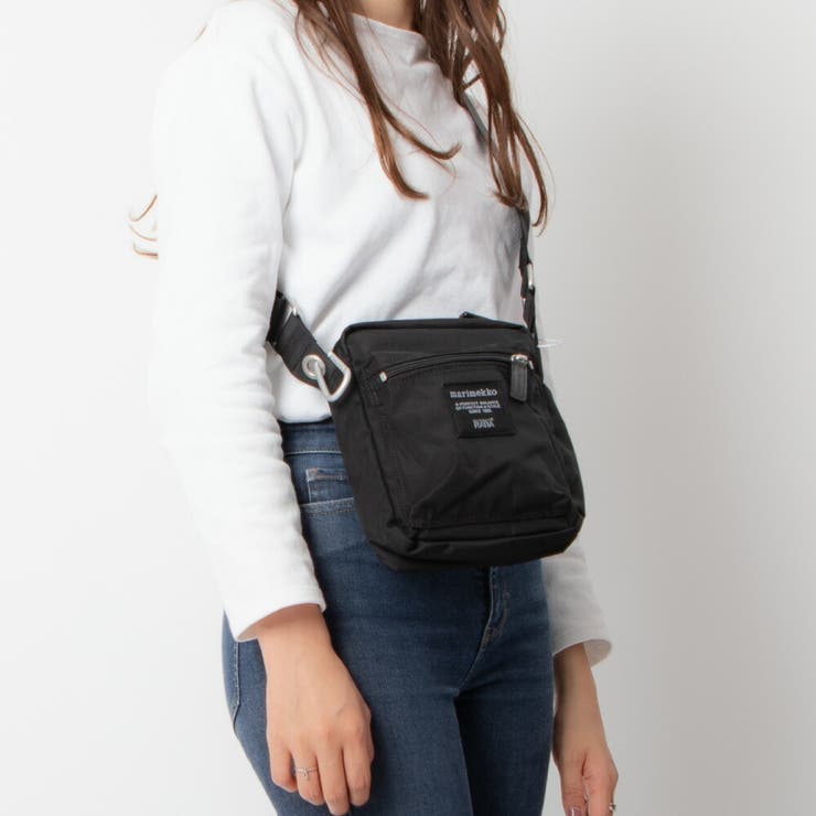 マリメッコMarimekko26992ショルダーバッグROADIEレディースバック肩掛けカジュアルCASH&CARRYシンプルローディーROADIEお出かけアウトドア黒お手軽お祝いプレゼント斜め掛け記念ブラック