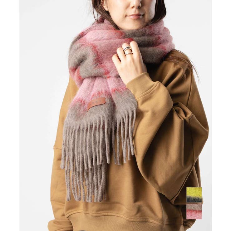 商品画像：MARNI つけ襟 ブローチ付き miumiu prada - メルカリ 2