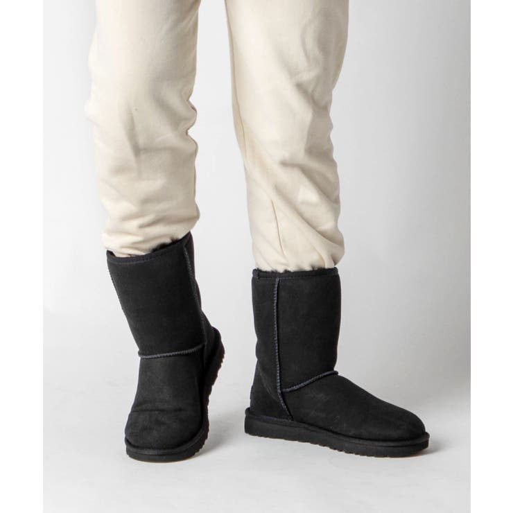 アグUGG1016223ブーツレディースシューズムートンブーツクラシックショートII2WCLASSICSHORTIIシープスキンショートボアレザー通勤通学デイリーユース普段使いタウンユース靴ウィンター防寒あったか女性おしゃれブラック23～27cm
